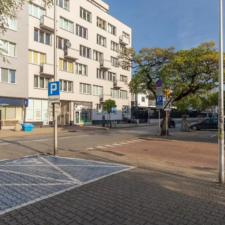 Piekna 2-bedroom By Bookinghost Апартаменты *