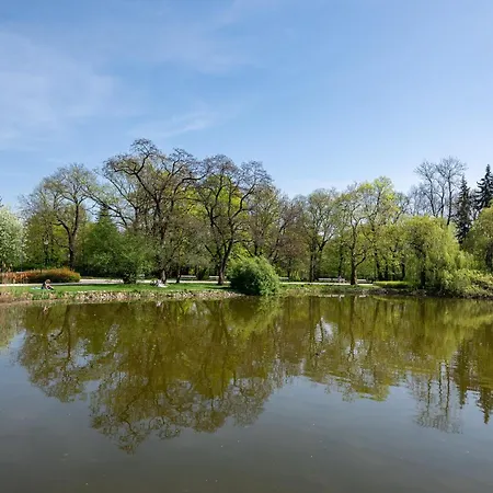 Piekna 2-bedroom By Bookinghost Апартаменты Варшава