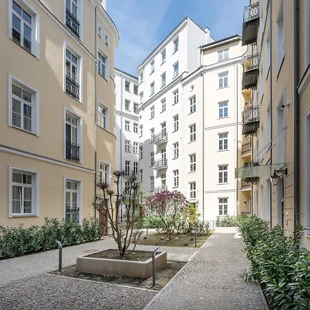 Appartamento Piekna 2-bedroom By Bookinghost