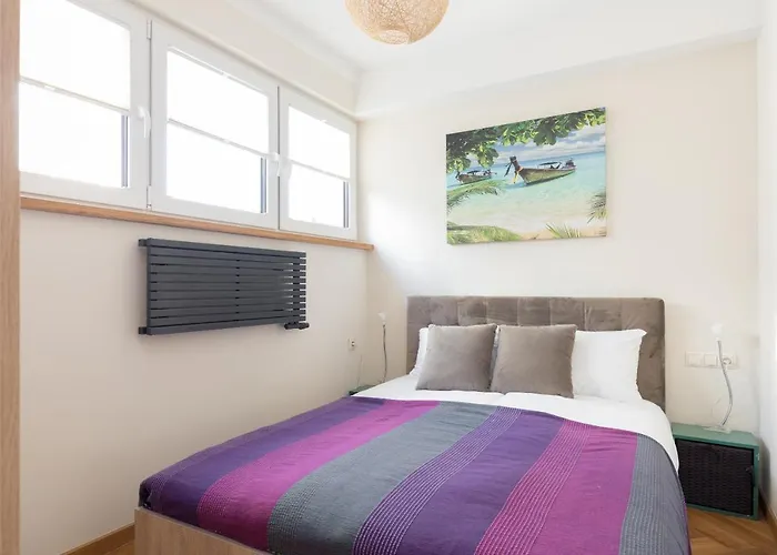 Διαμέρισμα Piekna 2-bedroom By Bookinghost