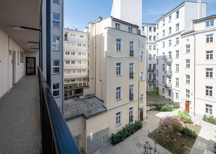 Piekna 2-bedroom By Bookinghost * Βαρσοβία