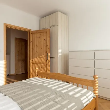 Apartament Piękna 2-bedroom Warszawa