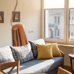 Piekna 2-bedroom By Bookinghost *
